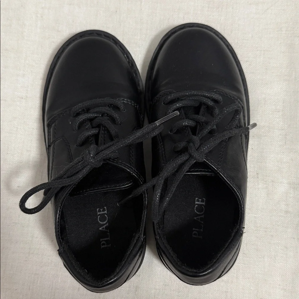 Children’s Place Toddler Boy Lace up Dress Shoes Black size 11